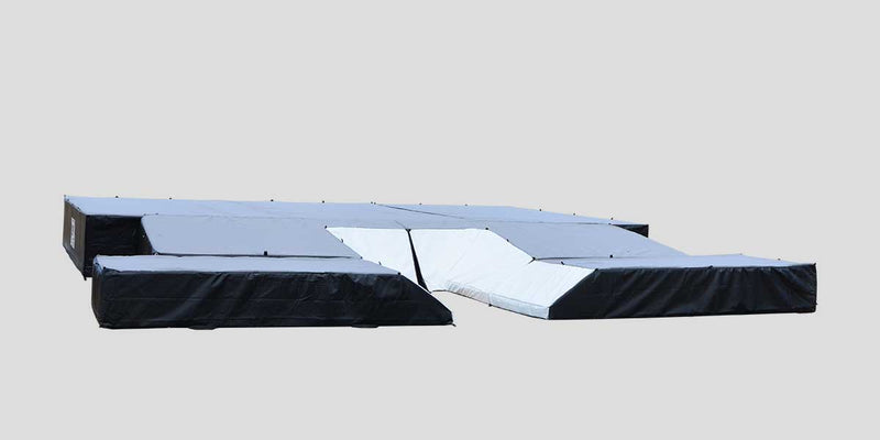 2224 - Pole Vault Pit